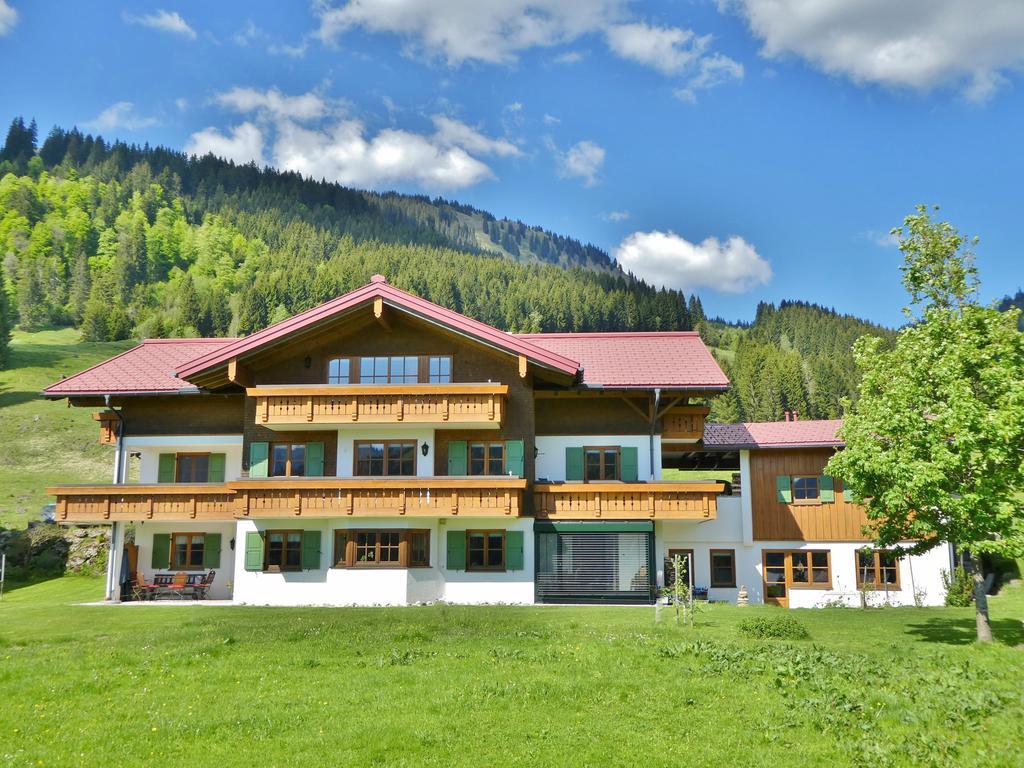 Siplinger Suites - Ferienwohnungen - Sauna Und Fitness Balderschwang Exteriör bild